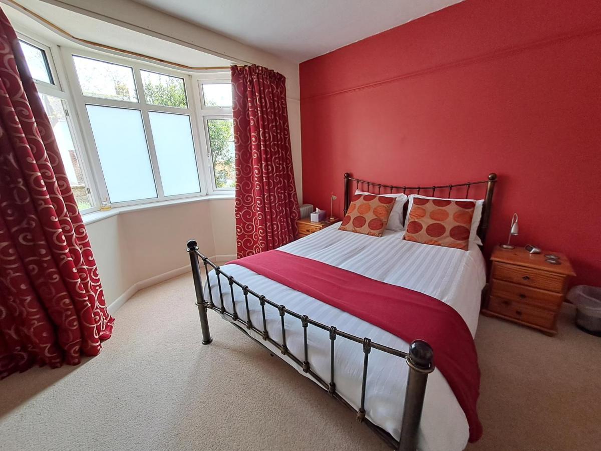 Quiet Comfortable Patcham Studio Free Parking Hallway Shared With Host Apartment Brighton Exterior foto